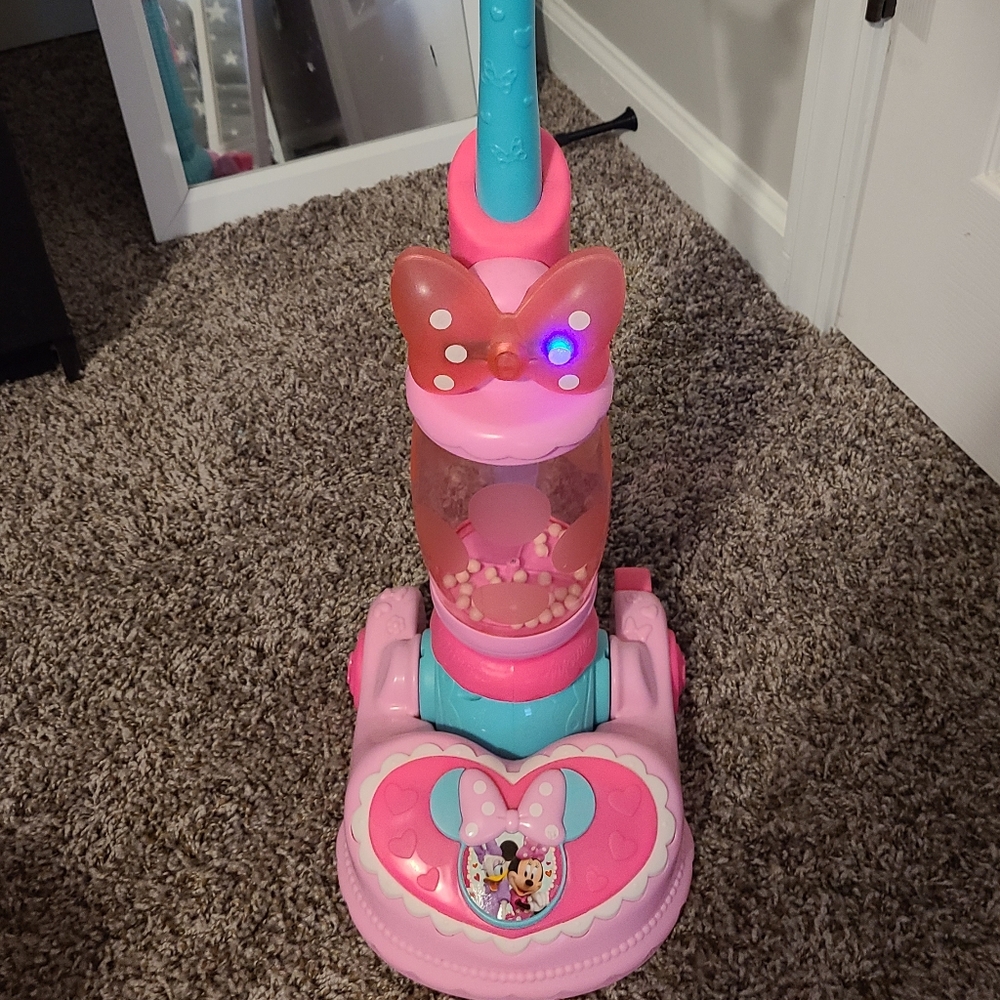 Minnie Vaccuum